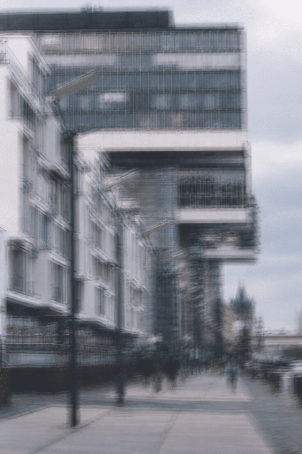 Beispielhafte Wahrnehmung von Gebäudekonturen bei Astigmatismus